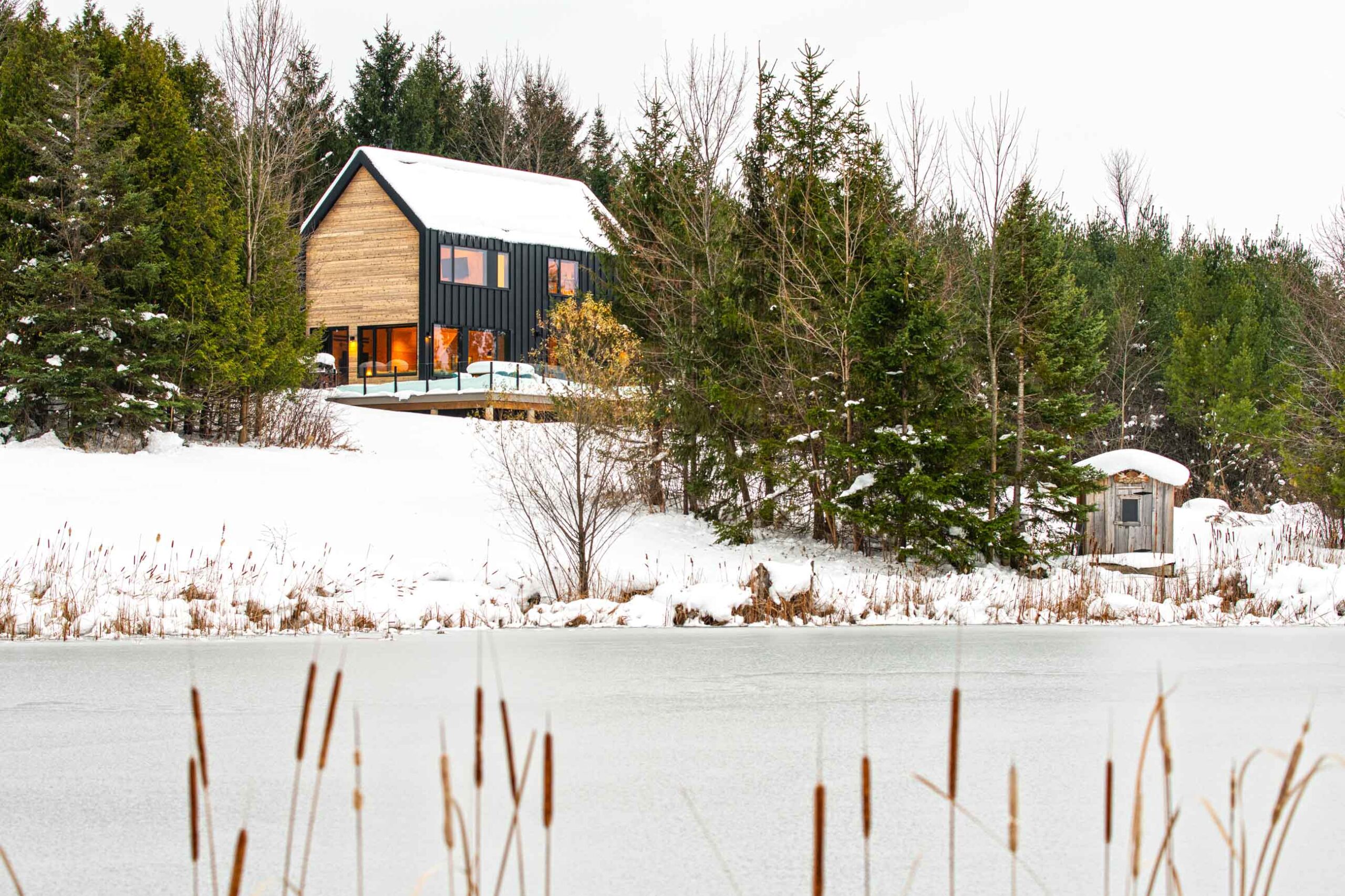 Exterior image of a Custom Scandi-style Cabin built by Blake Farrow Project Management Inc.