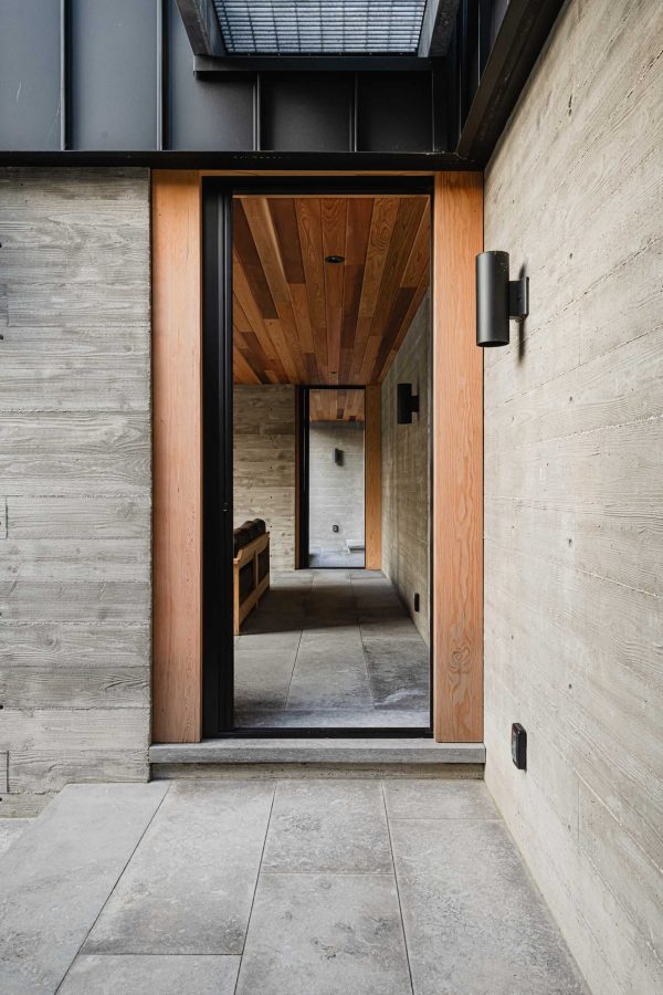 Architectural sight lines on a modern alpine chalet built by a COllingwood custom home builder